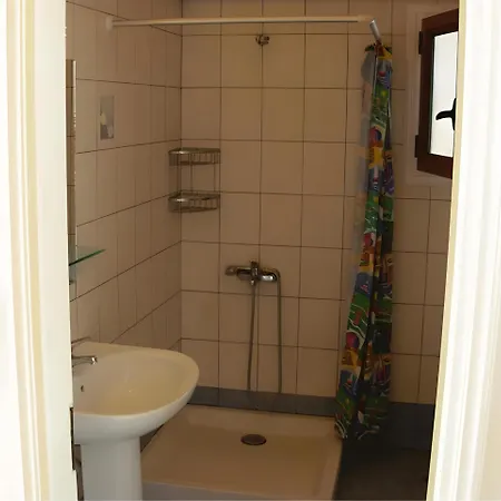 Apartment Chroma Finikounda