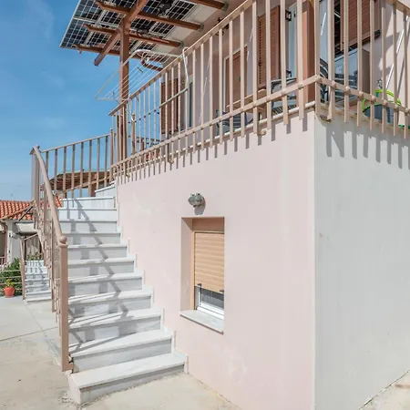 Chroma 2 * Finikounta