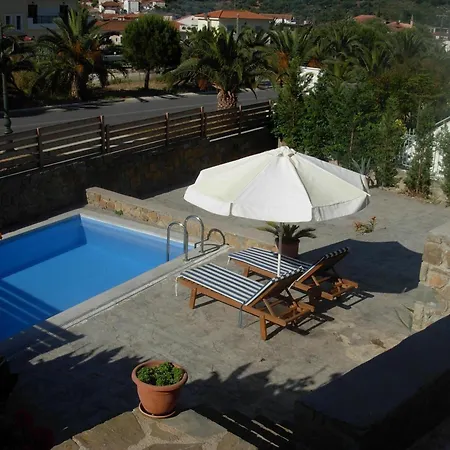Apartamento Chroma 2 Finikounta