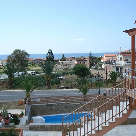 Apartamento Chroma 2 Finikounta